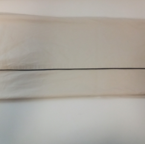 Bebe Capri Pants, Size 10, Khaki - Picture 3 of 4